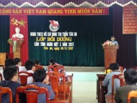 Đ/c Phan Thị Duyên - PBT Đoàn TT Tân An triển khai 6 bài học lý luận chính trị
