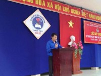 Đ/c Đinh Văn Dân - BT đoàn trường THPT Trần Phú phát biểu tại buổi lễ