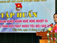 Đ/c Nguyễn Công Thành - BT Huyện đoàn Hiệp Đức phát biểu tại lớp tập huấn