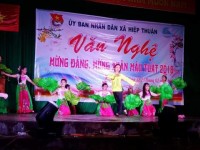 Hiệp Thuận: Tổ chức Văn nghệ mừng Đảng mừng xuân Mậu Tuất 2018