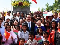 Chủ tịch nước Trần Đại Quang và những lần thăm tượng đài Bác Hồ ở nước ngoài