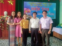 Đoàn trường THPT Trần Phú tổ chức các hoạt động "Nâng cao nghiệp vụ cho giáo viên trẻ"