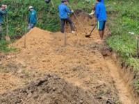 Hỗ trợ xây, đào móng nhà cho thanh niên Hồ Văn Sưu, tham gia nghĩa vụ quân sự tại Lữ đoàn tàu ngầm 198 Hải quân